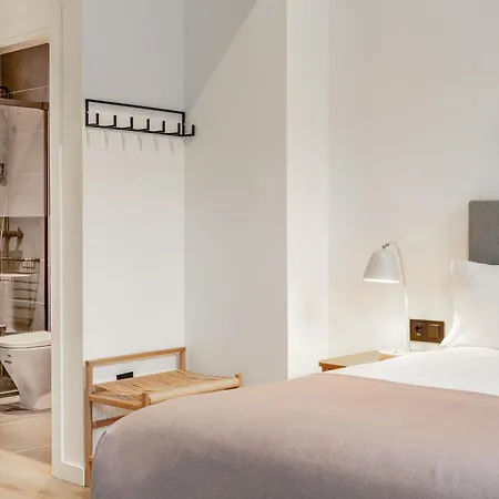 Limehome Calle Victoria Appartement *